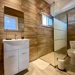 Апартаменты 1-bedroom Duplex 100m By The Sea