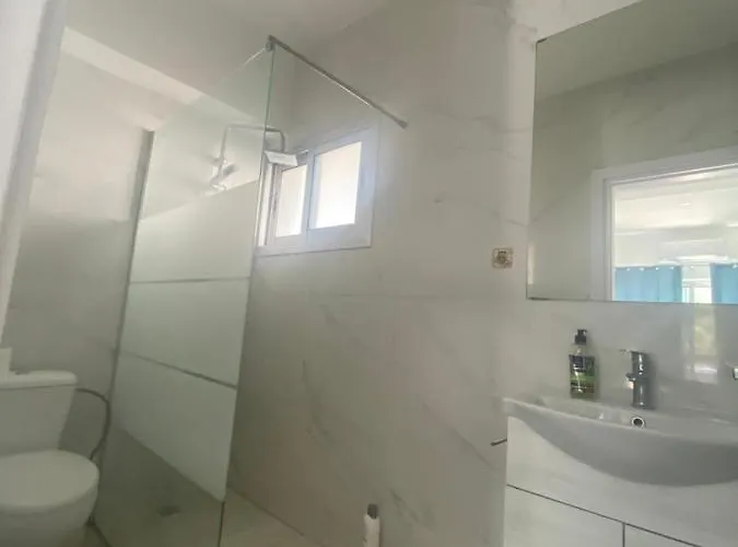 Apartmán 1-bedroom Duplex 100m By The Sea *