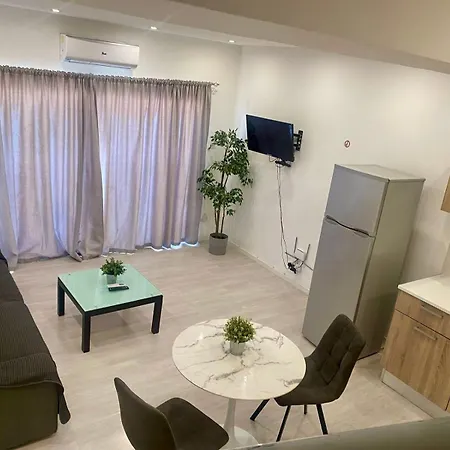 아파트 1-bedroom Duplex 100m By The Sea 레메소스